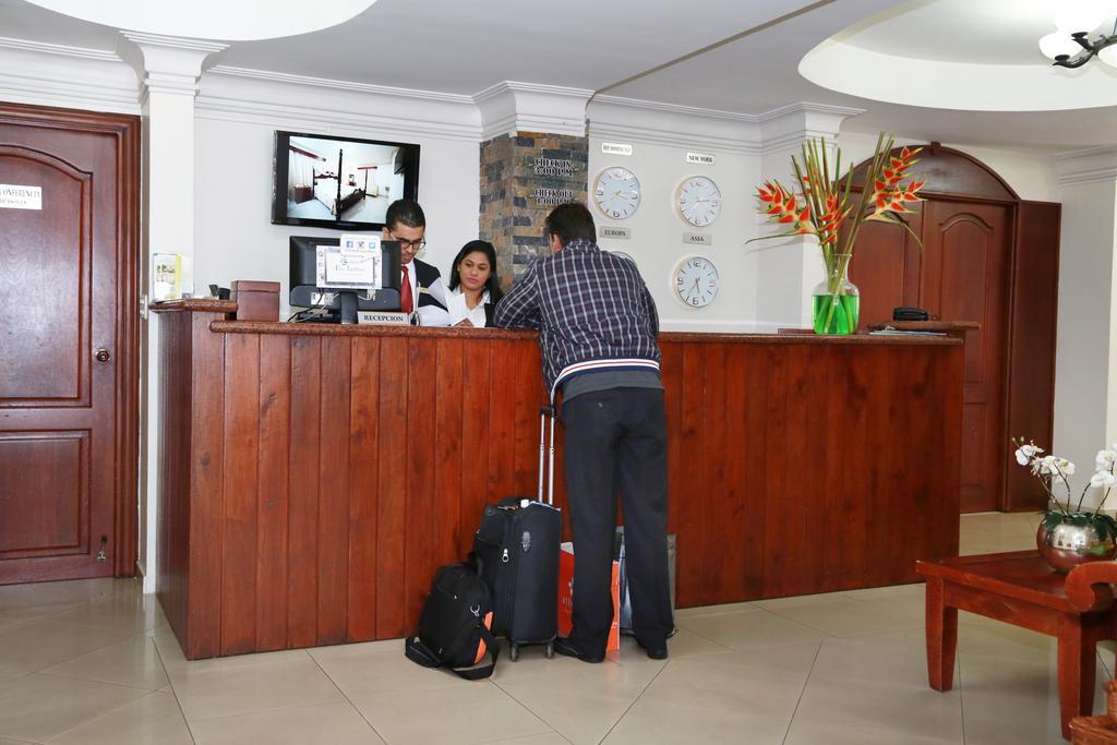 Hotel Los Jardines Santiago De Los Caballeros Buitenkant foto