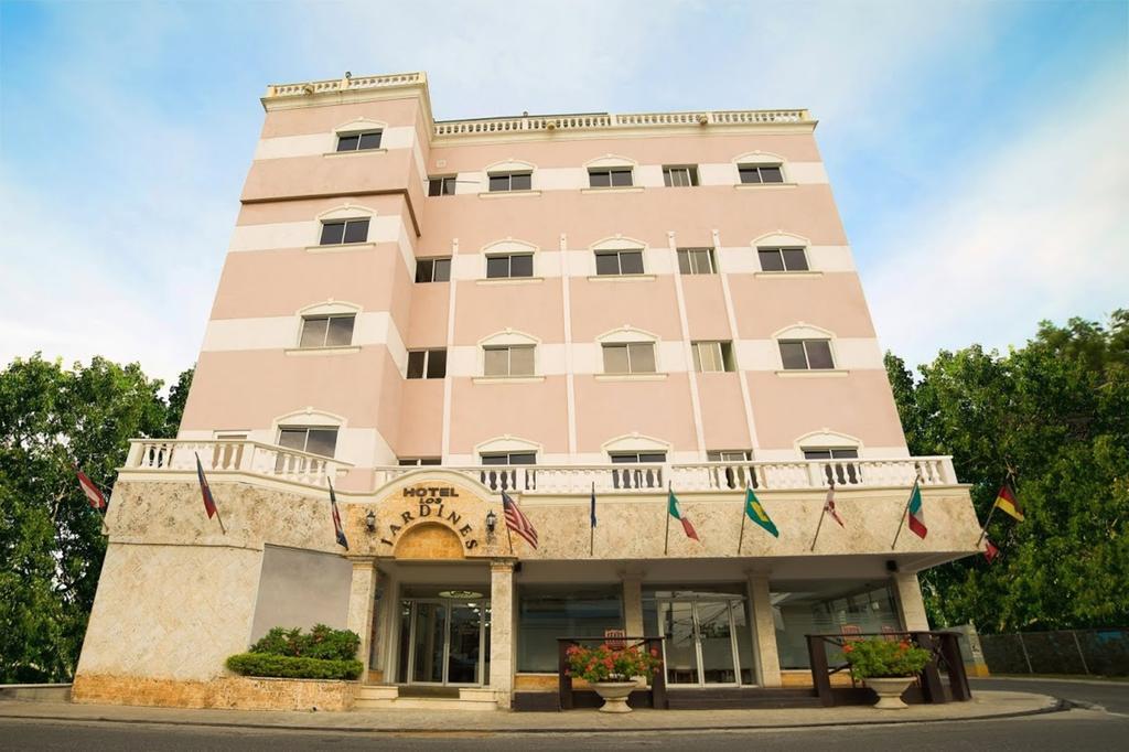 Hotel Los Jardines Santiago De Los Caballeros Buitenkant foto