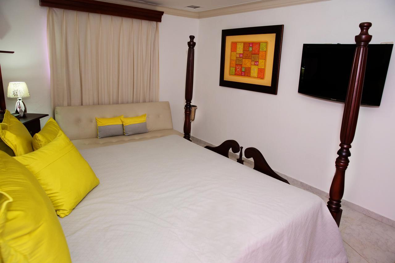 Hotel Los Jardines Santiago De Los Caballeros Buitenkant foto